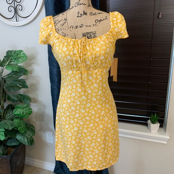 NWT reformation dress - Picture 5 of 8